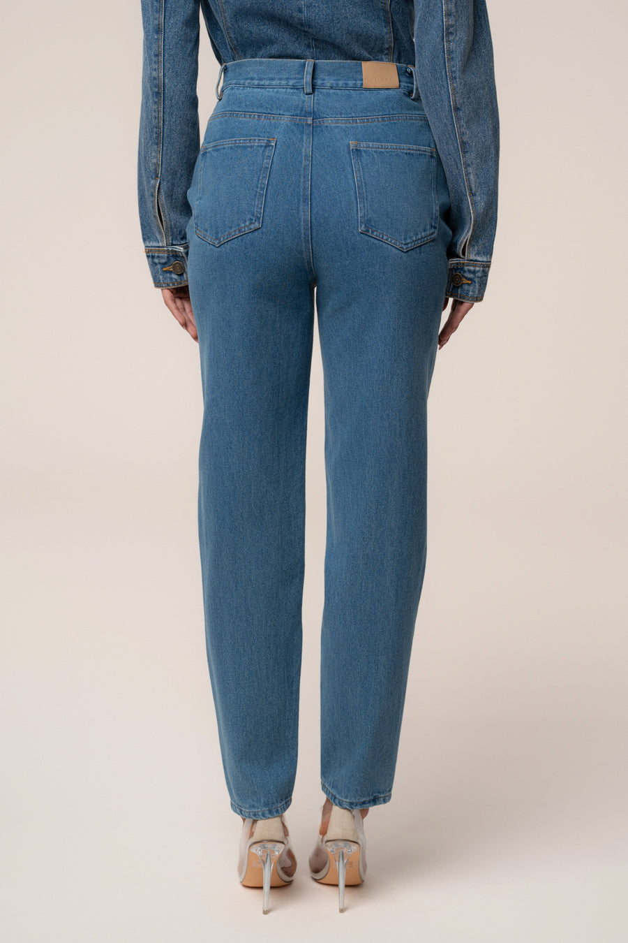 Medium Wash Roesia Jeans