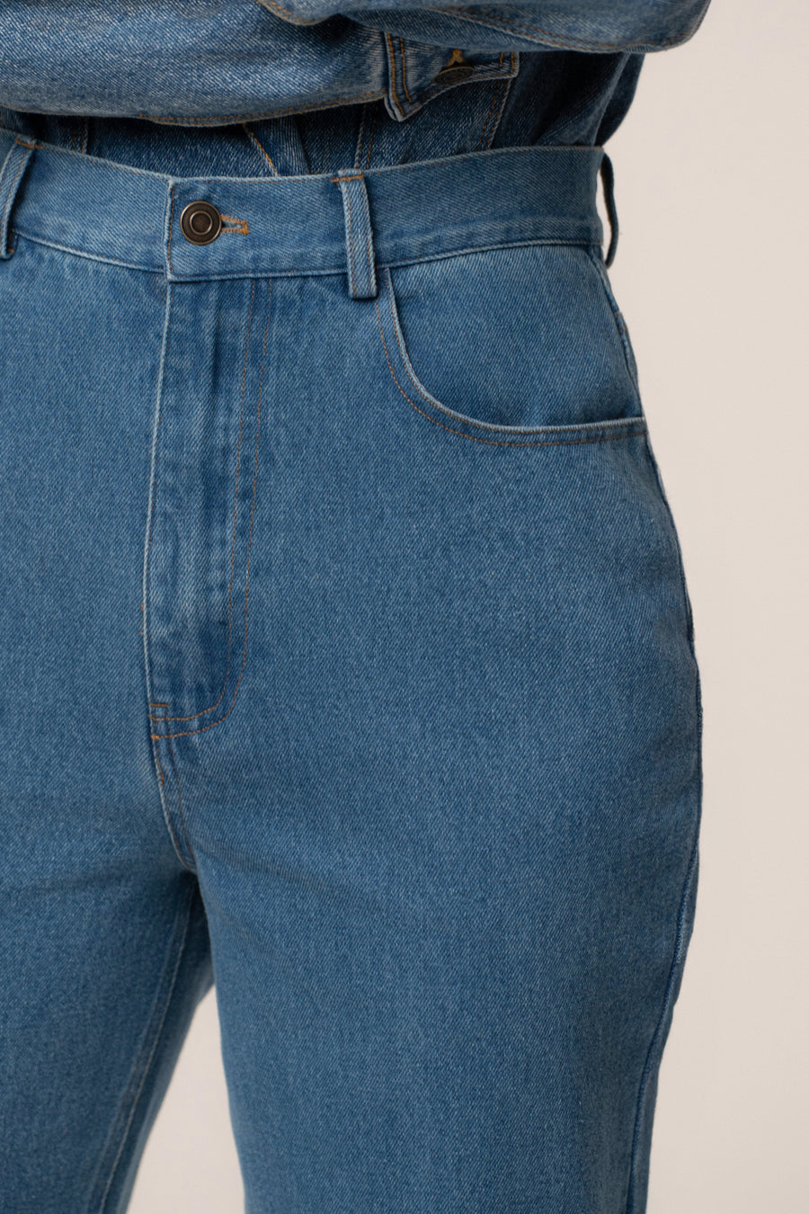 Medium Wash Roesia Jeans